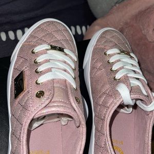 COPY - GUESS PINK SHOES !! Brand New !